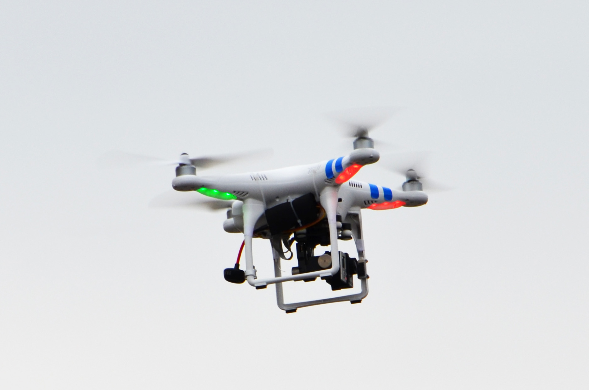 Luftfartstilsynet vil bøtelegge uregistrerte modellflygere og dronepiloter